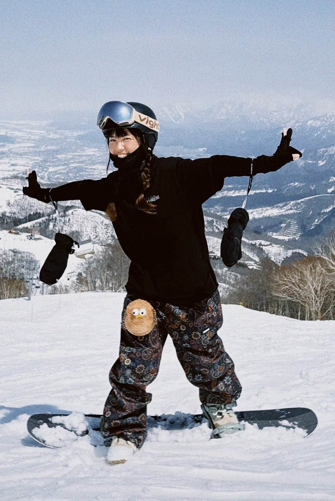 Zoya, FUYU snowboard coach, CASI Lv2