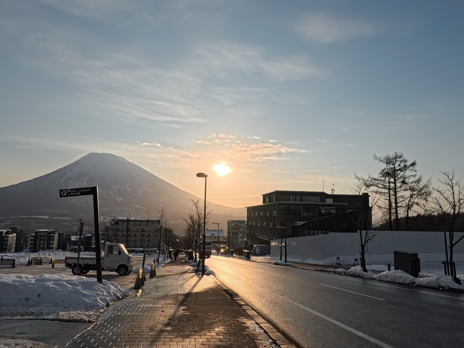 How to Book Accommodation in Niseko: A Ski Coach's Roundup of Real Student Feedback